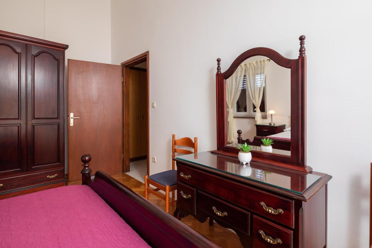 Beachfront Xxl - 2 Apartments Together - Lokva Rogoznica Dış mekan fotoğraf