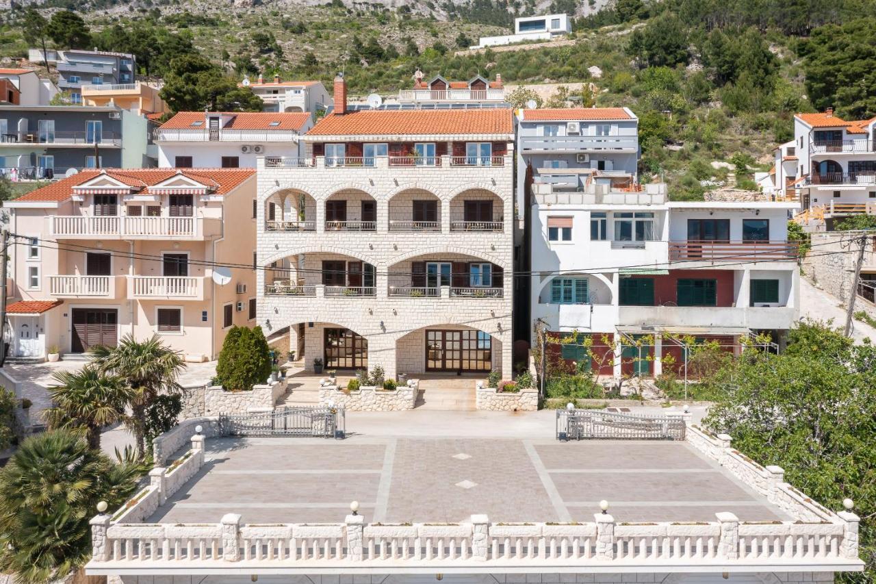 Beachfront Xxl - 2 Apartments Together - Lokva Rogoznica Dış mekan fotoğraf