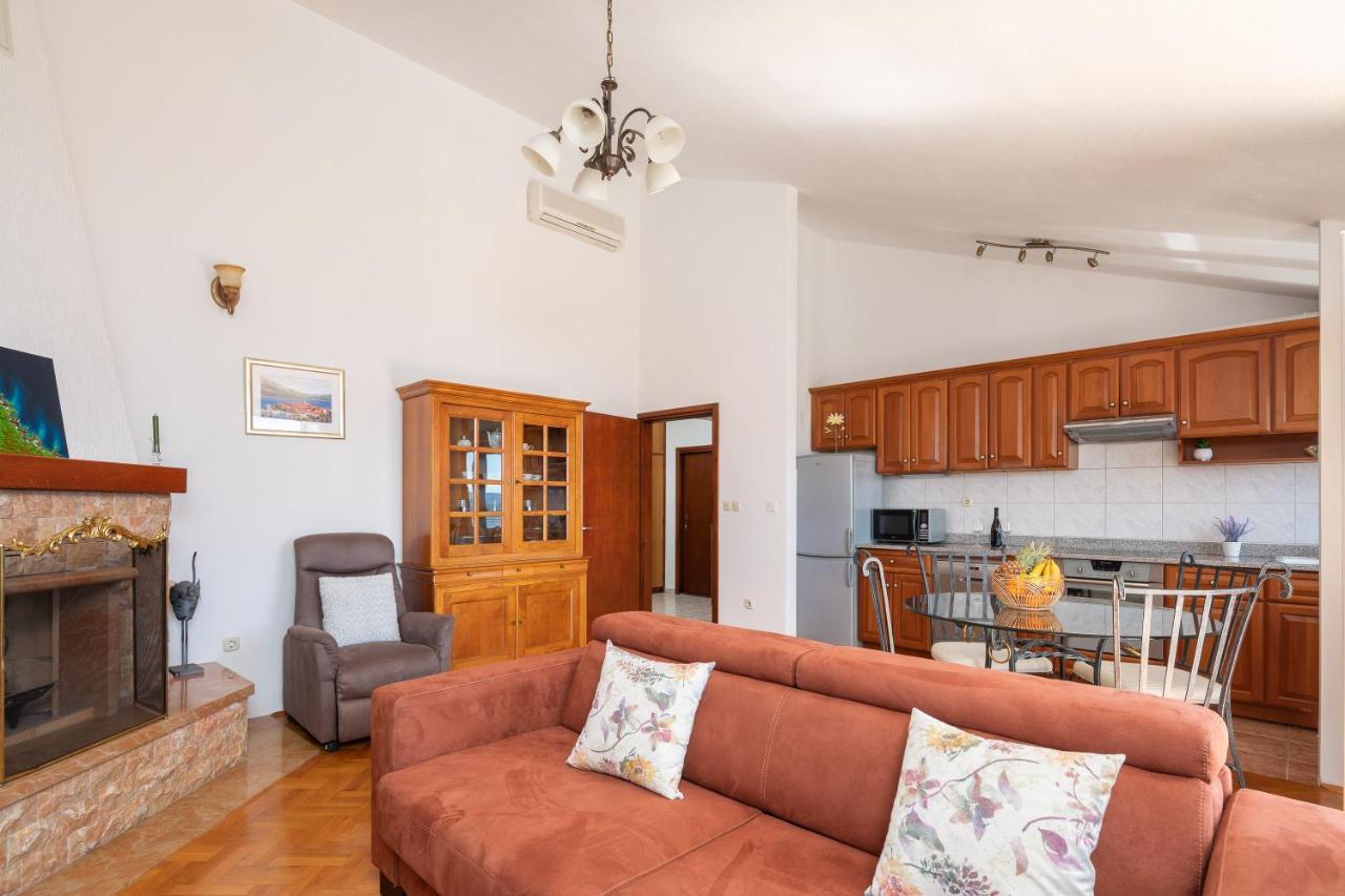 Beachfront Xxl - 2 Apartments Together - Lokva Rogoznica Dış mekan fotoğraf