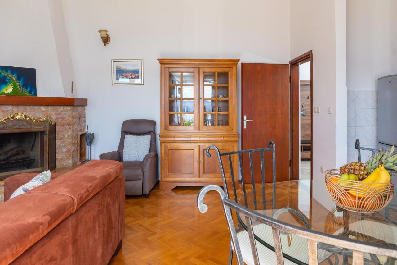 Beachfront Xxl - 2 Apartments Together - Lokva Rogoznica Dış mekan fotoğraf