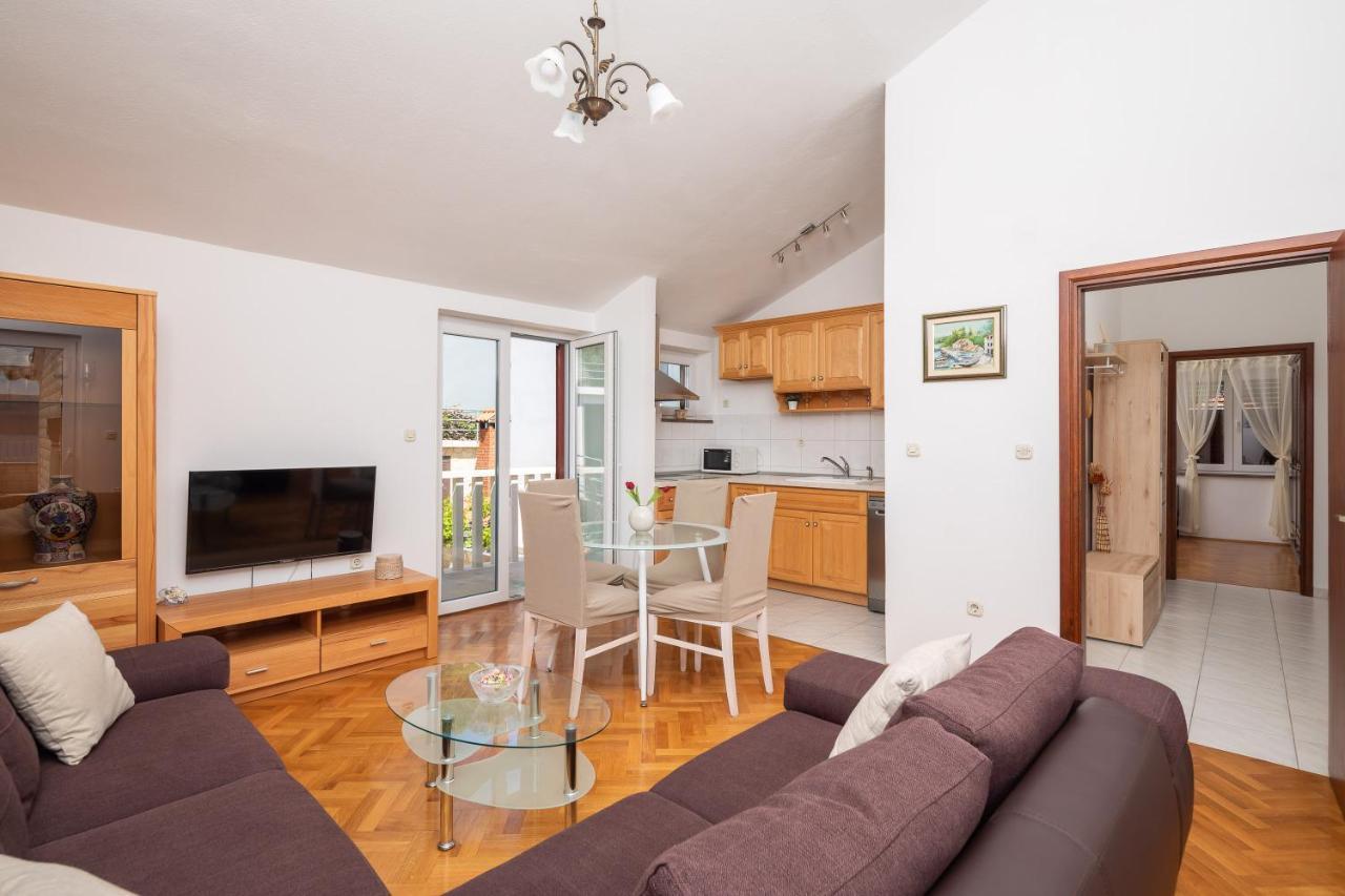 Beachfront Xxl - 2 Apartments Together - Lokva Rogoznica Dış mekan fotoğraf