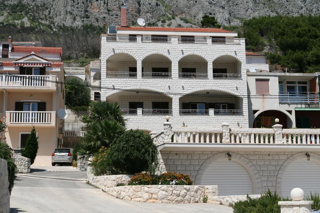 Beachfront Xxl - 2 Apartments Together - Lokva Rogoznica Dış mekan fotoğraf