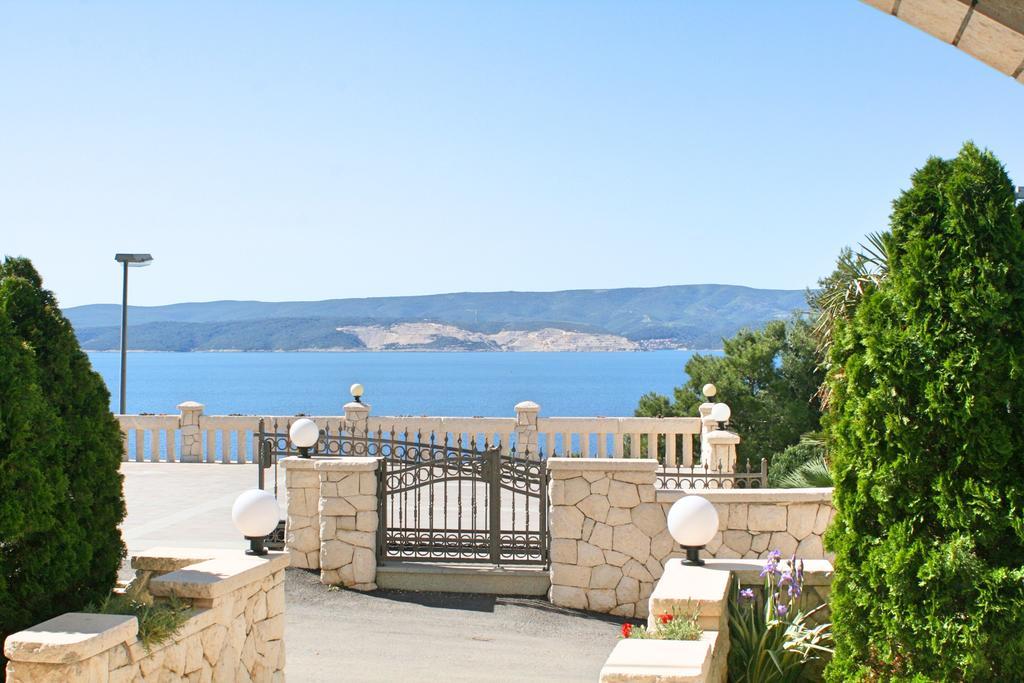 Beachfront Xxl - 2 Apartments Together - Lokva Rogoznica Dış mekan fotoğraf